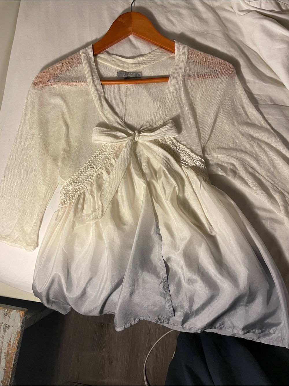 Calypso St. Barth Cream to Lilac/Gray Ombre Tie-Front silk and linen top - Picture 3 of 9